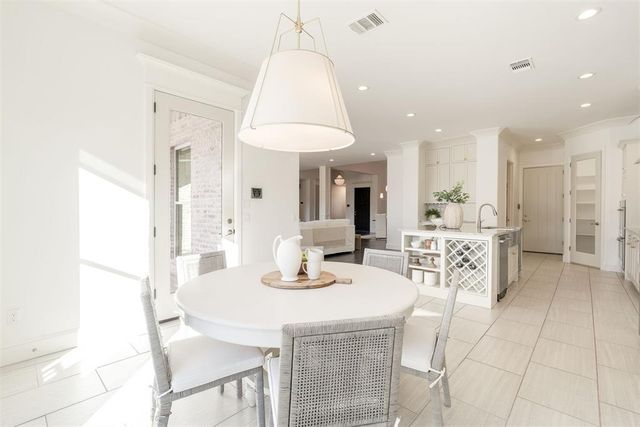 3812 Dalston Circle, Norman, OK 73072