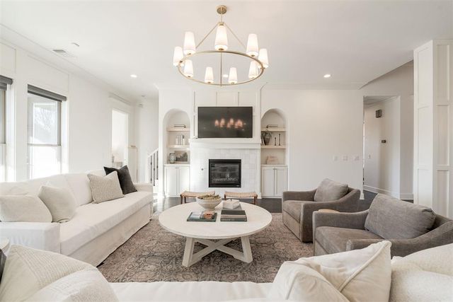 3812 Dalston Circle, Norman, OK 73072