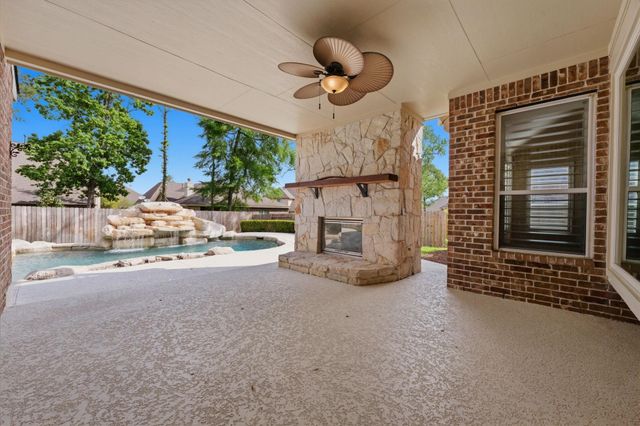 315 Arbor Ridge Lane, Conroe, TX 77384