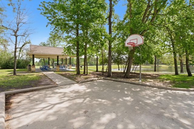 315 Arbor Ridge Lane, Conroe, TX 77384