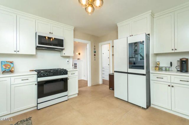 1014 N Marengo Avenue, Pasadena, CA 91103
