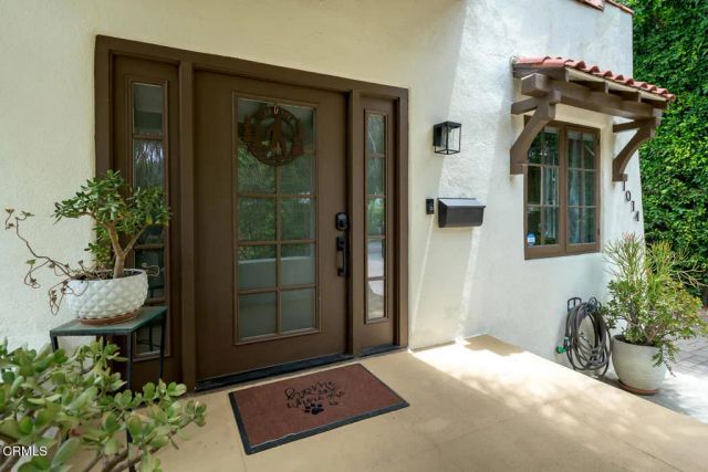 1014 N Marengo Avenue, Pasadena, CA 91103