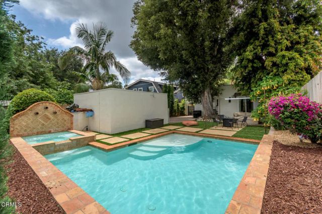 1014 N Marengo Avenue, Pasadena, CA 91103