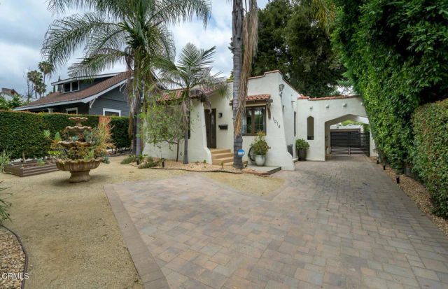 1014 N Marengo Avenue, Pasadena, CA 91103
