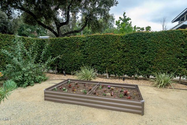 1014 N Marengo Avenue, Pasadena, CA 91103