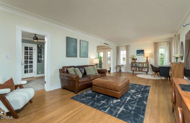 1014 N Marengo Avenue, Pasadena, CA 91103