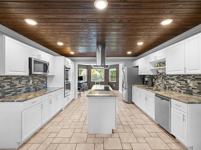 5904 SPRINGRUN COURT, Holiday, FL 34690