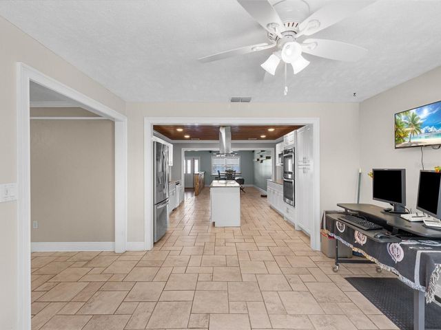 5904 SPRINGRUN COURT, Holiday, FL 34690