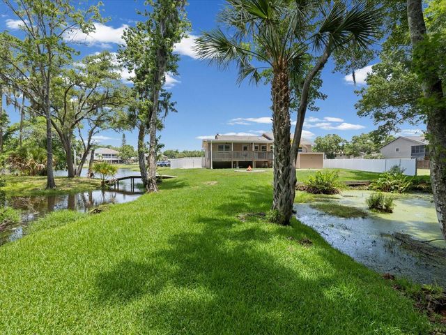 5904 SPRINGRUN COURT, Holiday, FL 34690