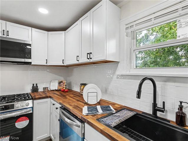 10617 Wadsworth Avenue, Garfield Heights, OH 44125