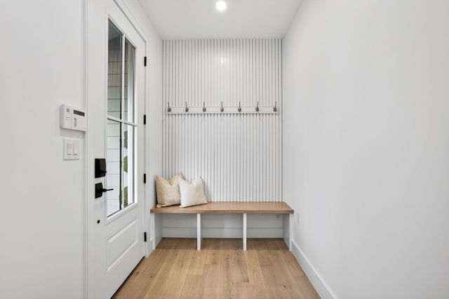 17 Jewett Place 2, Newton, MA 02458