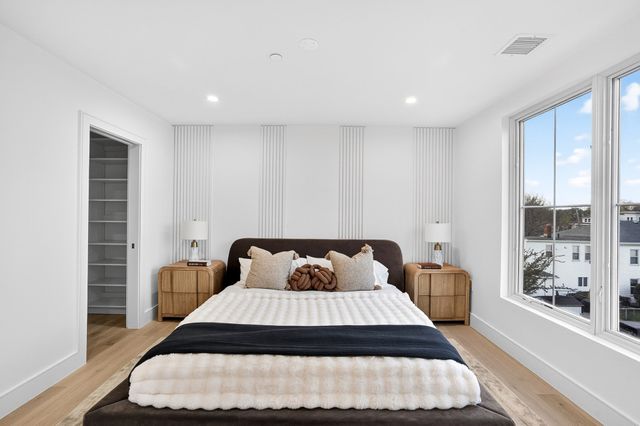 17 Jewett Place 2, Newton, MA 02458