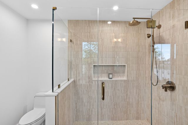 17 Jewett Place 2, Newton, MA 02458