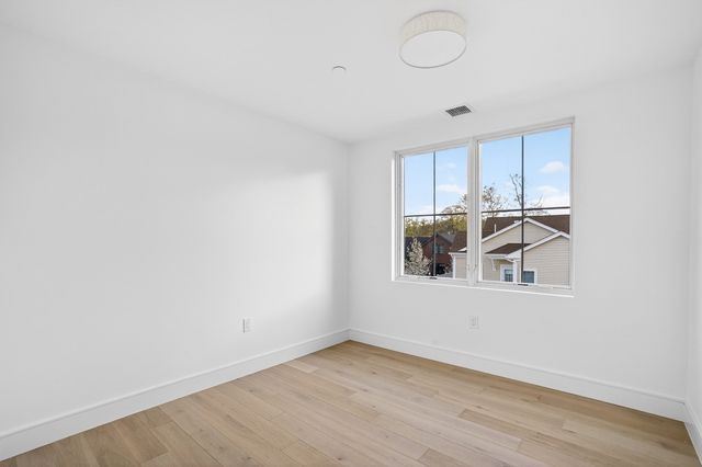 17 Jewett Place 2, Newton, MA 02458