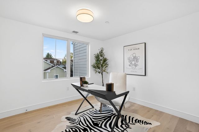 17 Jewett Place 2, Newton, MA 02458