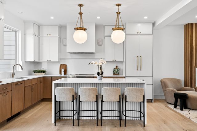 17 Jewett Place 2, Newton, MA 02458