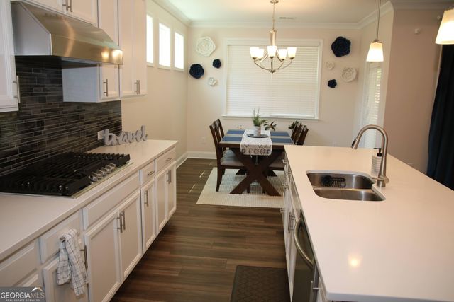 560 Plainfield Street, Fayetteville, GA 30215