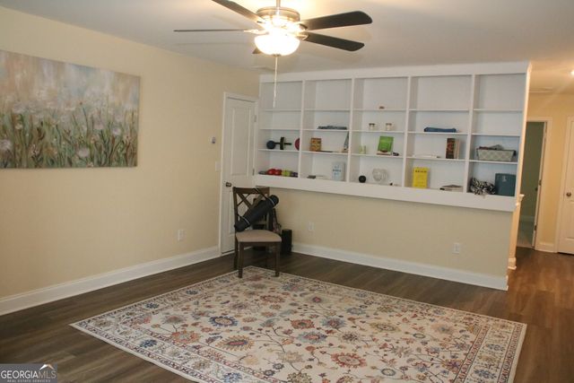 560 Plainfield Street, Fayetteville, GA 30215