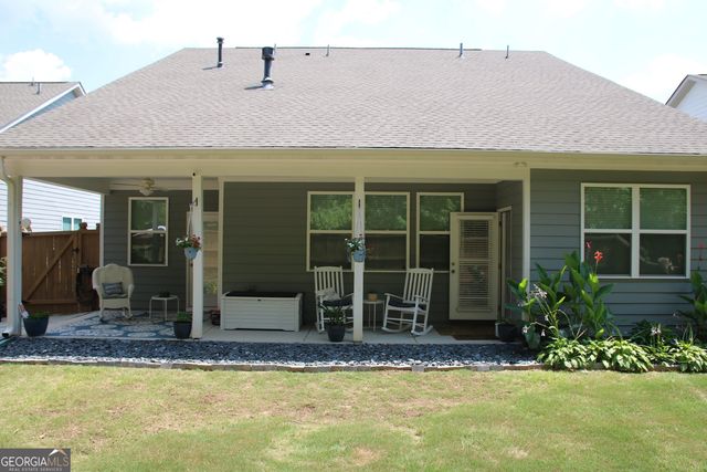 560 Plainfield Street, Fayetteville, GA 30215