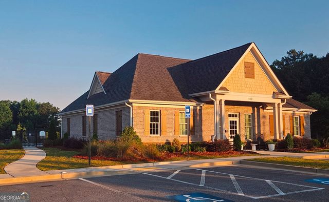560 Plainfield Street, Fayetteville, GA 30215