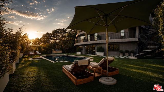 8740 W St Ives Drive, Los Angeles, CA 90069