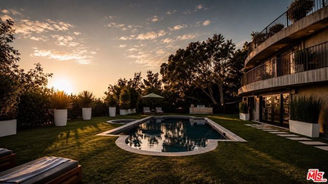 8740 W St Ives Drive, Los Angeles, CA 90069