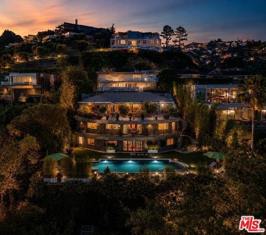 8740 W St Ives Drive, Los Angeles, CA 90069