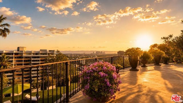 8740 W St Ives Drive, Los Angeles, CA 90069