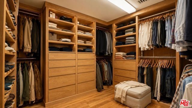 8740 W St Ives Drive, Los Angeles, CA 90069