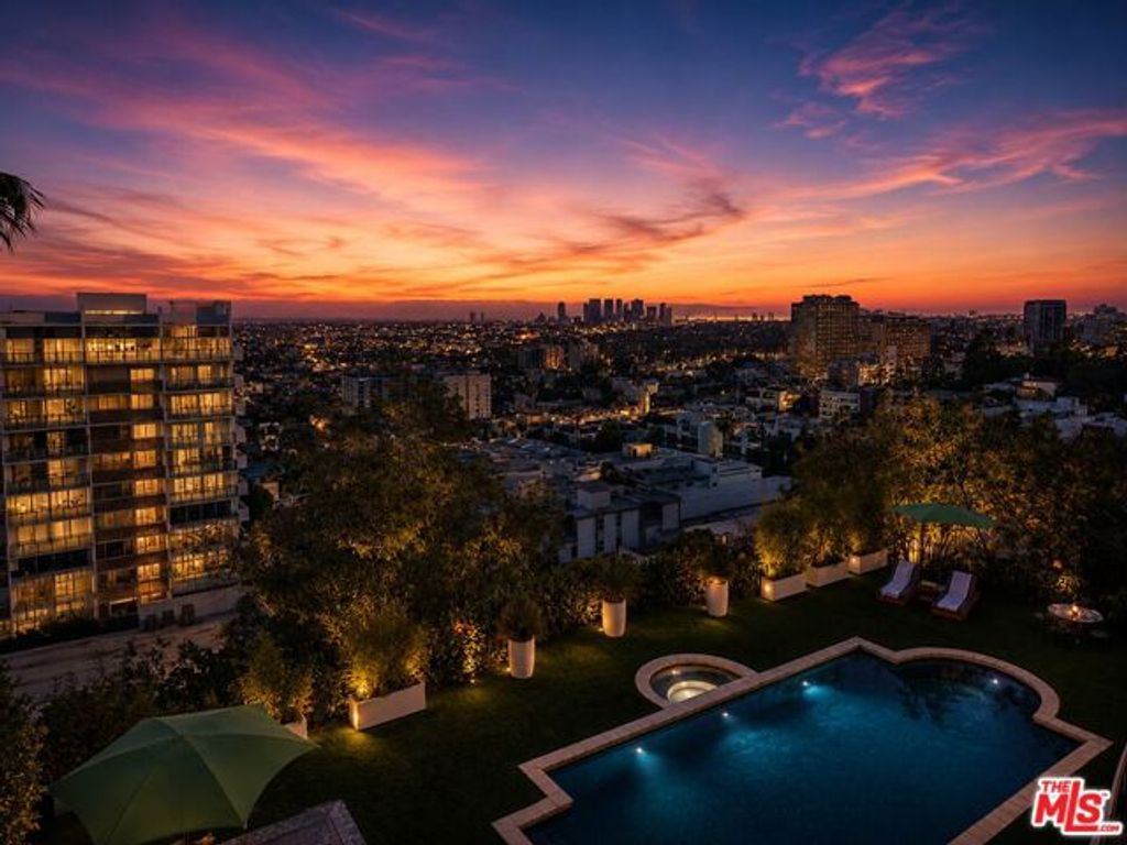 8740 W St Ives Drive, Los Angeles, CA 90069