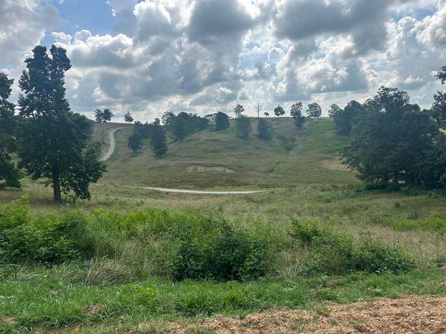 Tract 26 Pittsburg Landing Road, London, KY 40741