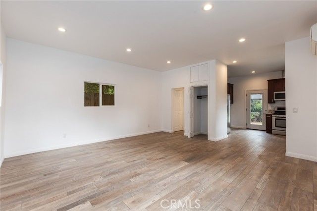 100 W Tremont, Pasadena, CA 91103