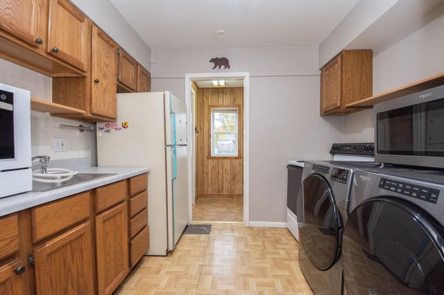 1013 13th Street N, Moorhead, MN 56560