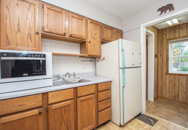 1013 13th Street N, Moorhead, MN 56560