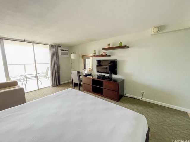 445 Seaside Avenue 3714, Honolulu, HI 96815