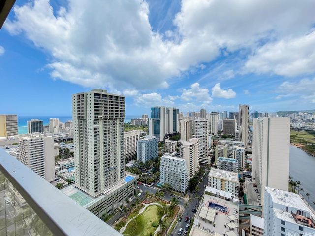 445 Seaside Avenue 3714, Honolulu, HI 96815