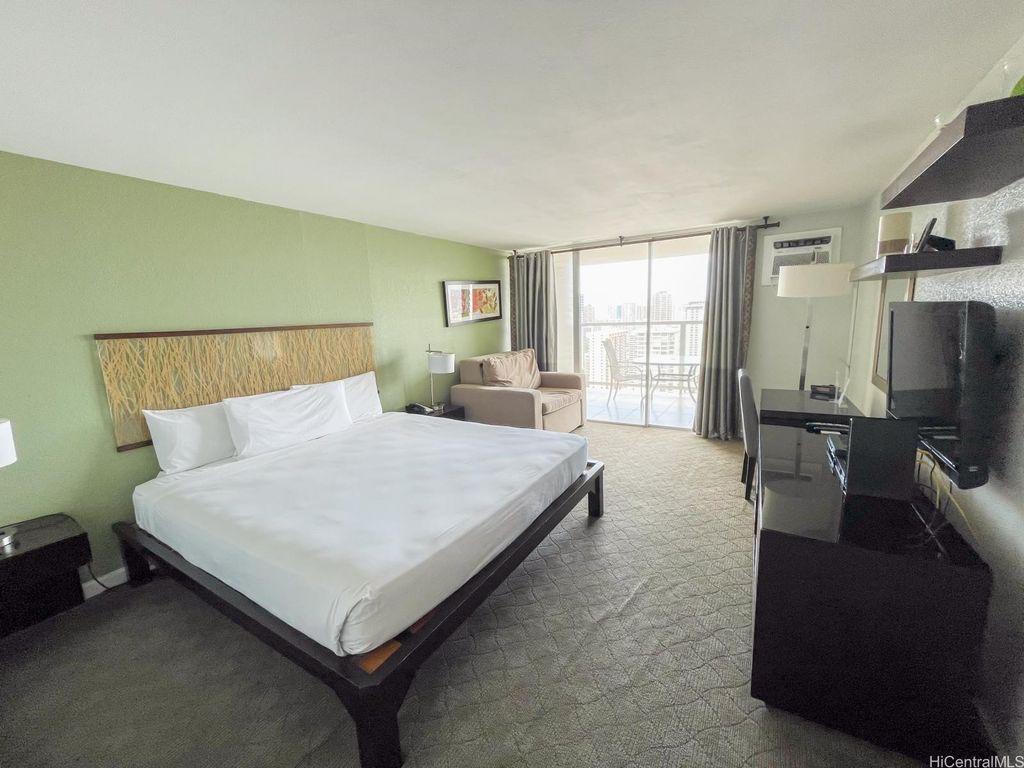 445 Seaside Avenue 3714, Honolulu, HI 96815