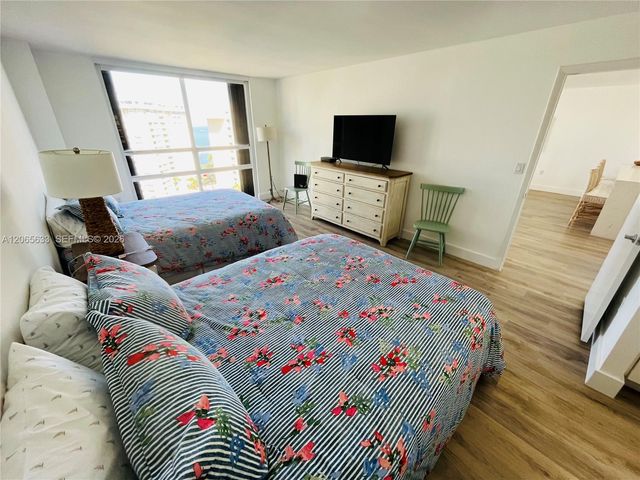 1450 Brickell Bay Drive 1414, Miami, FL 33131