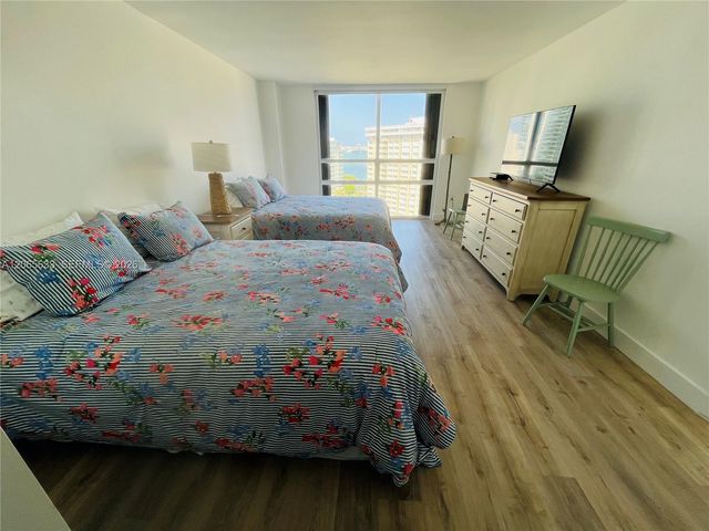 1450 Brickell Bay Drive 1414, Miami, FL 33131