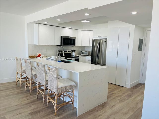 1450 Brickell Bay Drive 1414, Miami, FL 33131