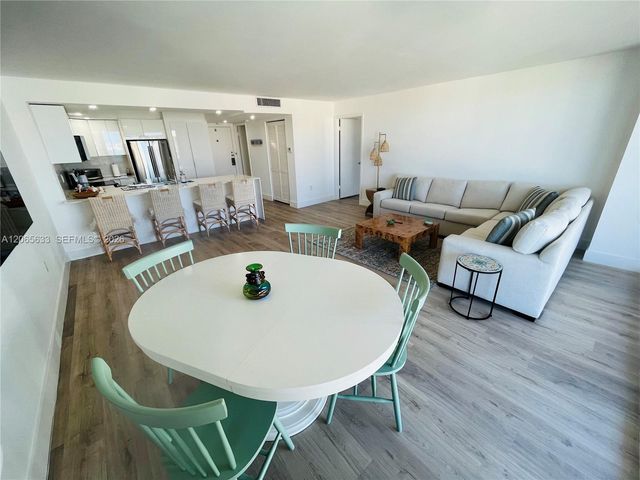 1450 Brickell Bay Drive 1414, Miami, FL 33131