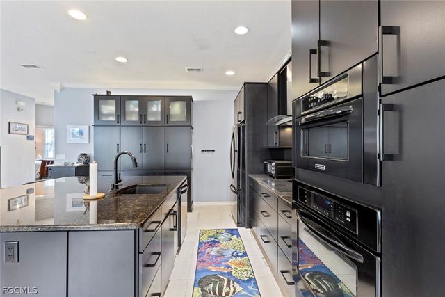 12220 Siesta DR, Fort Myers Beach, FL 33931