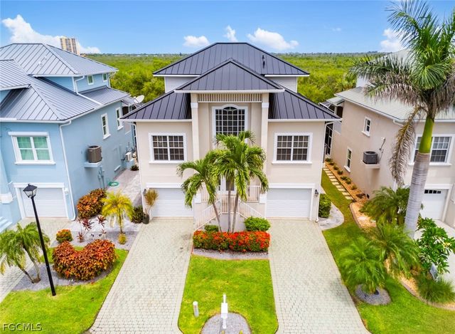 12220 Siesta DR, Fort Myers Beach, FL 33931