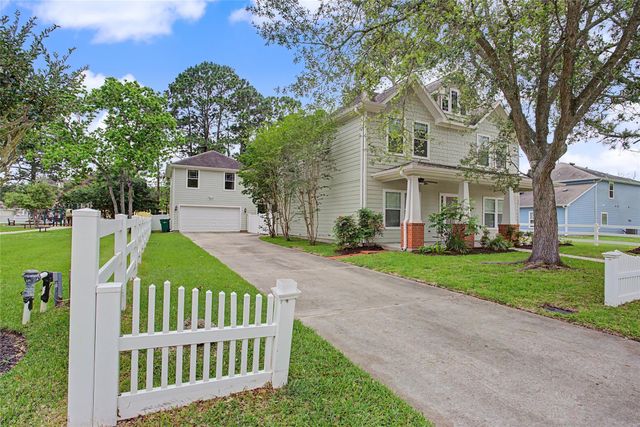 54 Middle Borondo, La Marque, TX 77568