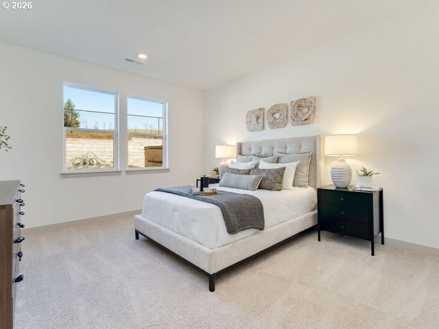 1127 W 15TH St, La Center, WA 98629