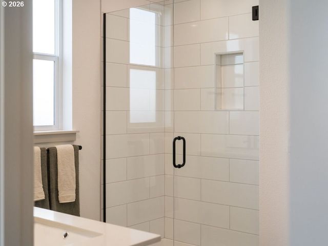 1127 W 15TH St, La Center, WA 98629