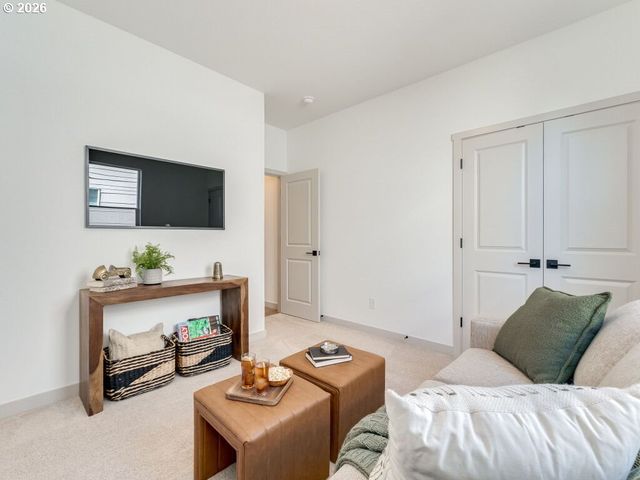 1127 W 15TH St, La Center, WA 98629