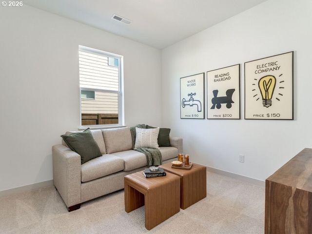 1127 W 15TH St, La Center, WA 98629