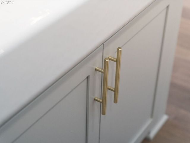 1127 W 15TH St, La Center, WA 98629