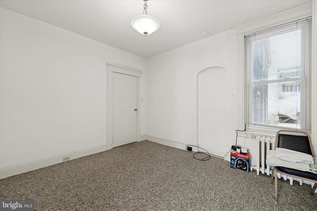 1127 GREEN ST, Philadelphia, PA 19123